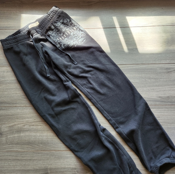 Hollister Sweatpants - Picture 2 of 8